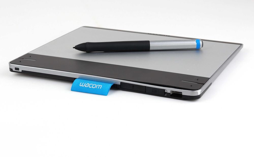 Чисто нов графичен таблет  Wacom Intuos Creative Pen Small.