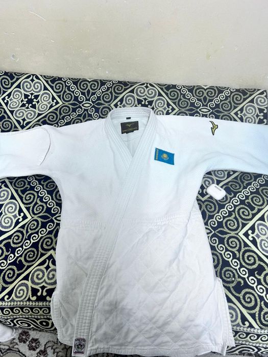 mizuno 3.5Y 170-175cm