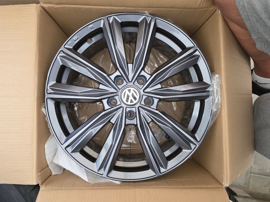 Jante de aliaj pentru vw pe 17 marca silver line model  Akron