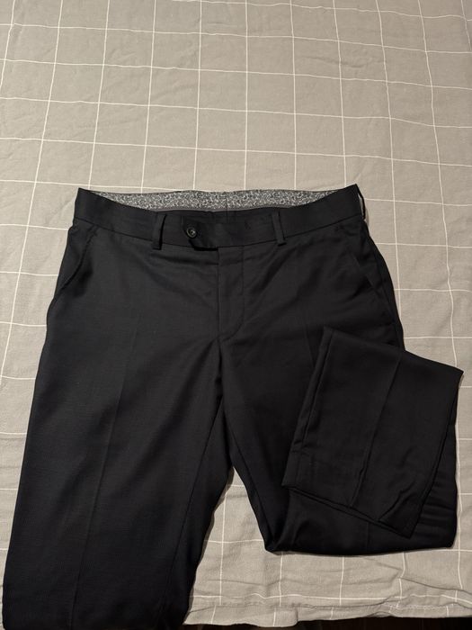Costum Seroussi marimea 46