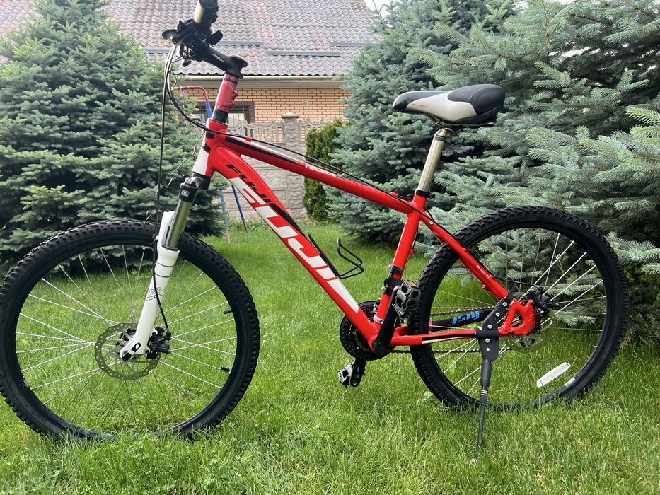 Велосипед  Fuji nevada 2.0( giant trek merida cube author