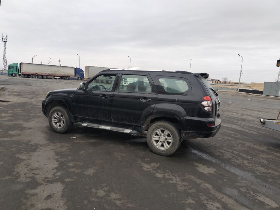 Продам авто джип полноценный рамный