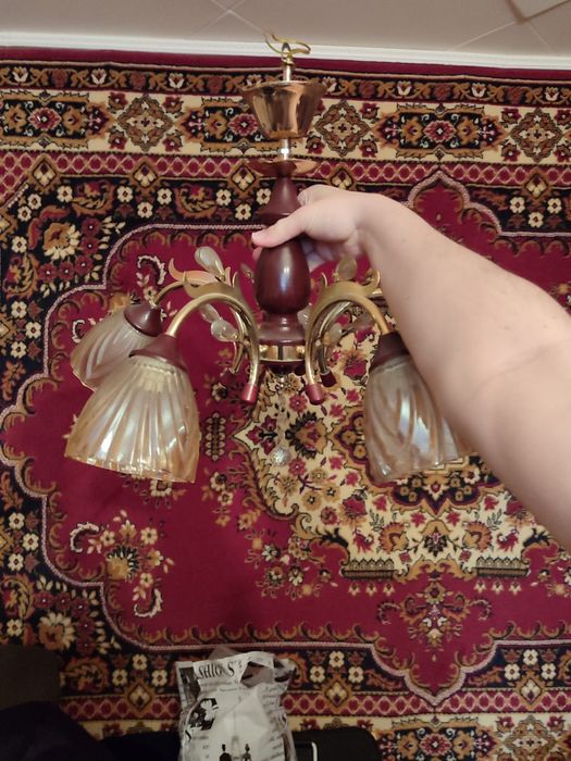 Продам пяти рожковую люстру
