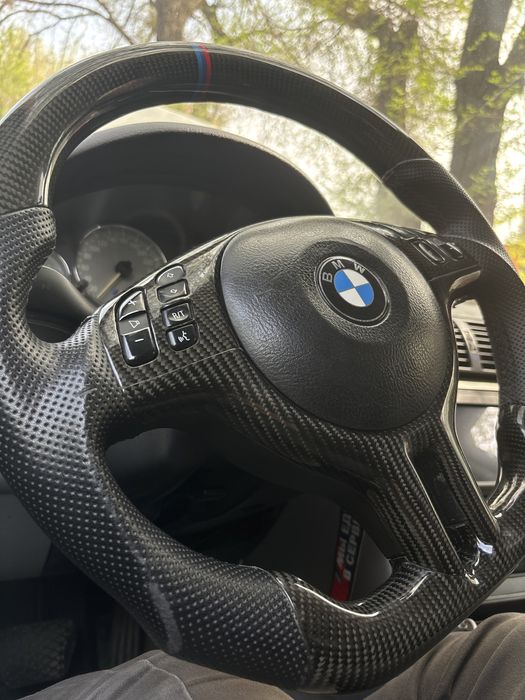 Карбоновый руль BMW
