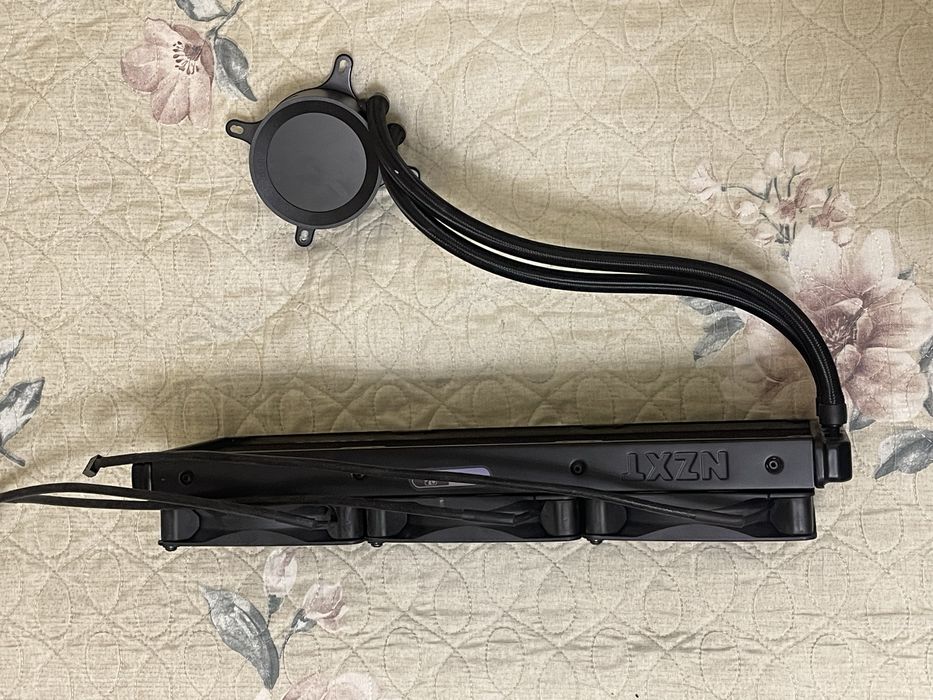 Система охлаждения NZXT Kraken X73