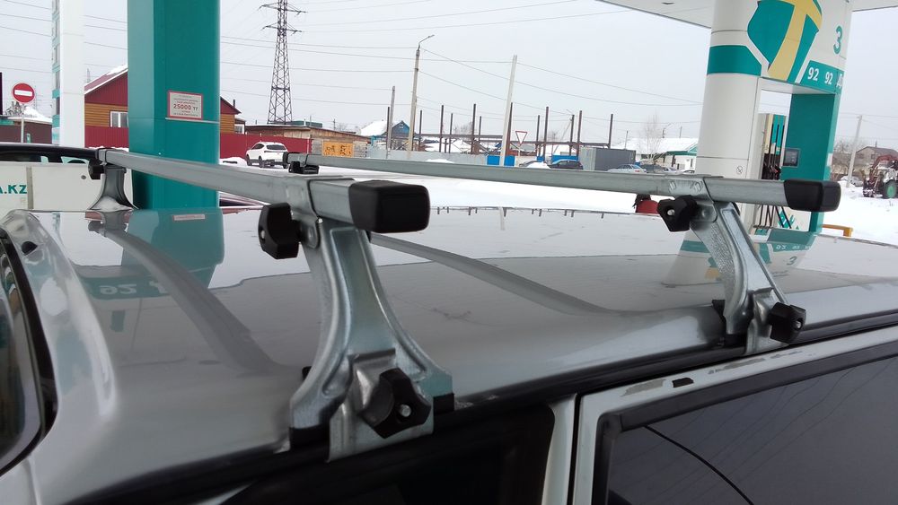 Продам алюминиевый багажник.