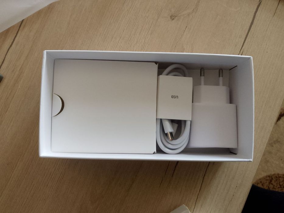 Продаем новые телефон Redmi 13C