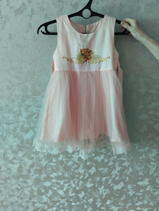 Продам нарядное платье