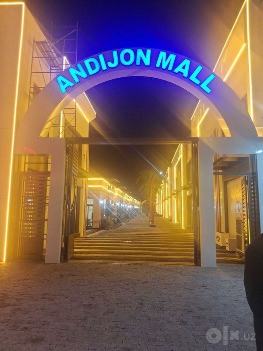 Андижон шахар ANDIJON MALL Узум бозорда докон сотилади