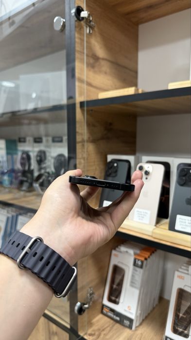 iPhone 16 256GB