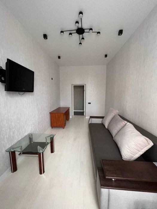 Дава се под наем Двустаен апартамент в София, Зона Б-18 - 65 кв.м за 698.19 € - Снимка #1