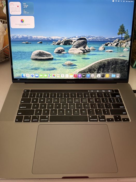 Apple MacBook 16” Pro