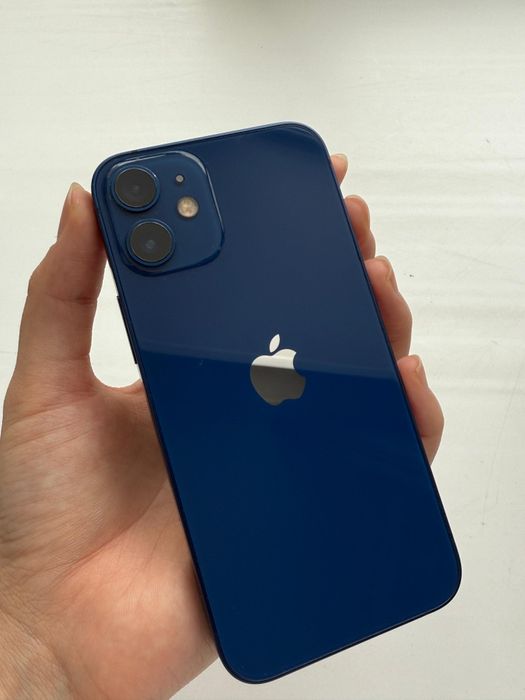 Iphone 12 mini 72 akb