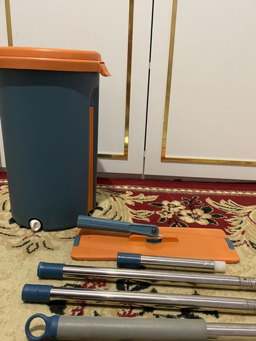 Ведро со шваброй.