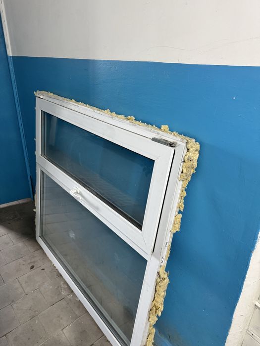 продам б.у пластик окно