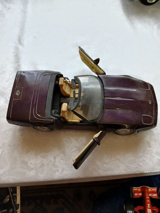 Mașinii de colecție , epoca, police