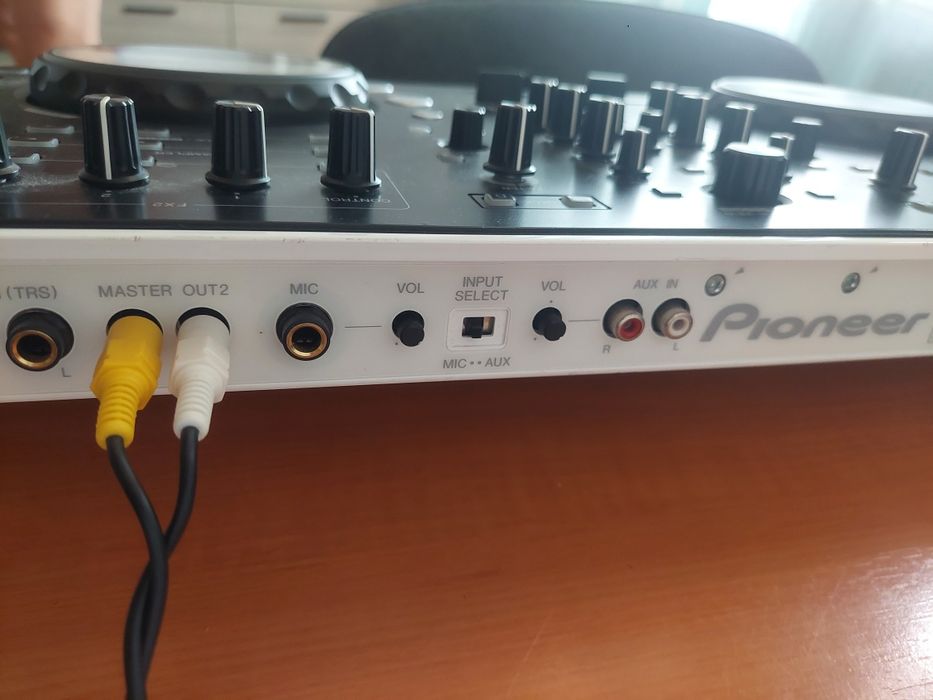 Consolă DJ Pioneer DDJ Ergo-V