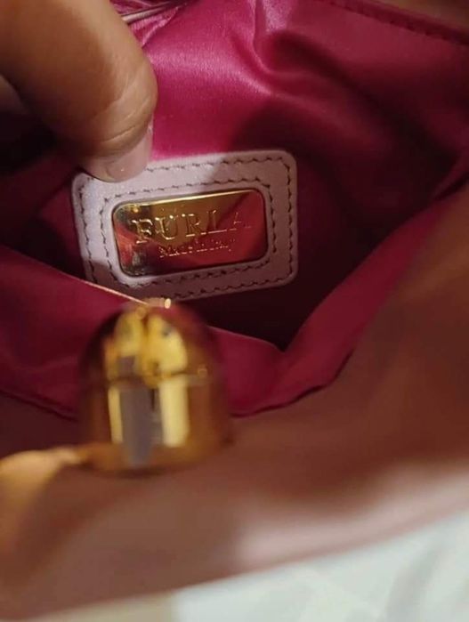 НОВА !!! Сатенена чанта/клъч FURLA ,цвят пудра