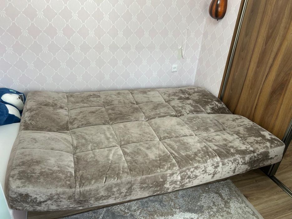 Продам Беларусский диван книжку