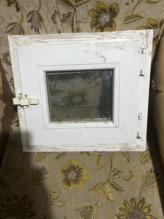 Продам форточку