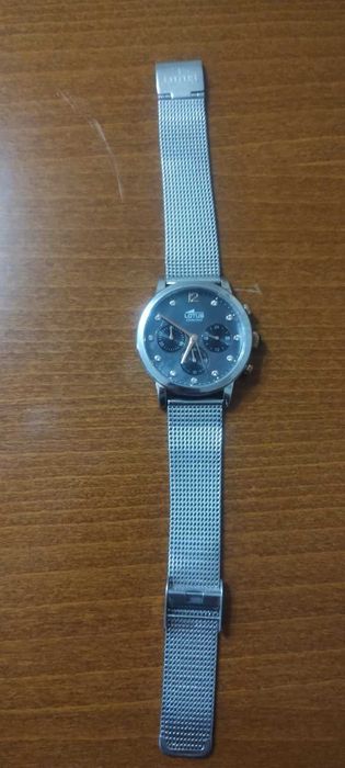 Дамски часовник LOTUS