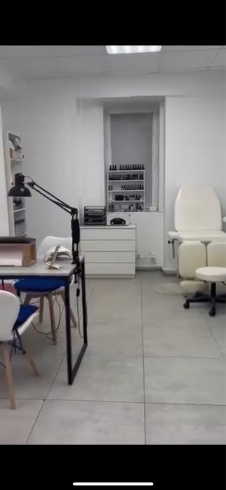 Продаю студию маникюра