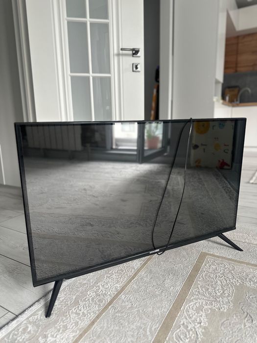 Продам телевизор Самсунг