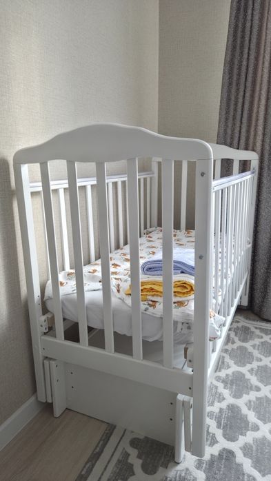 Продам детскую кроватку