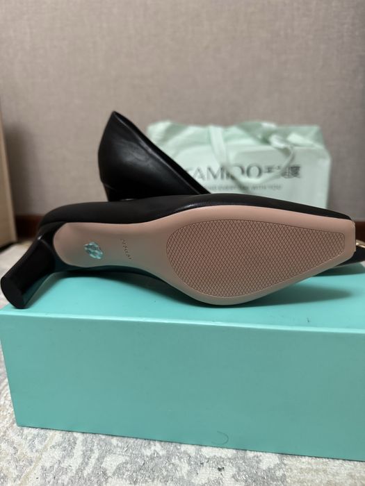 Новые кожаные туфли Tamido