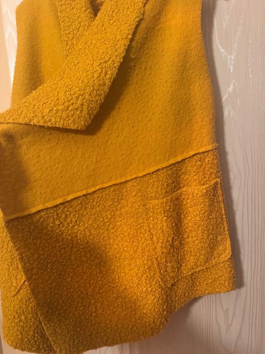 Елече в цвят горчица