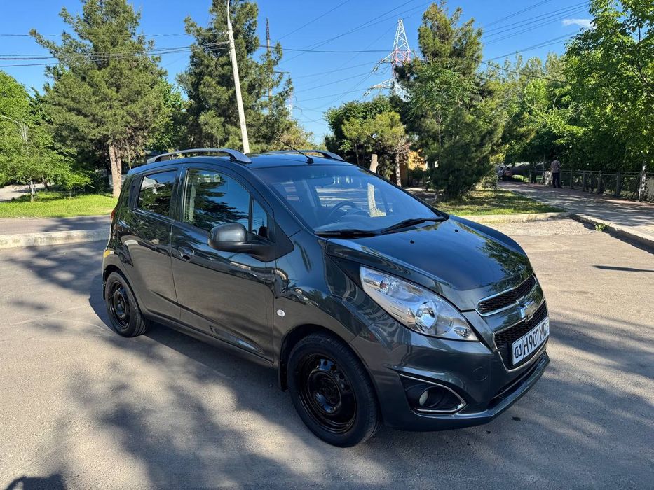 Chevrolet spark 2