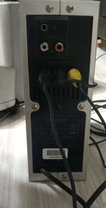 ПРОДАМ СРОЧНО!Стерео сисмему microlab за дешево