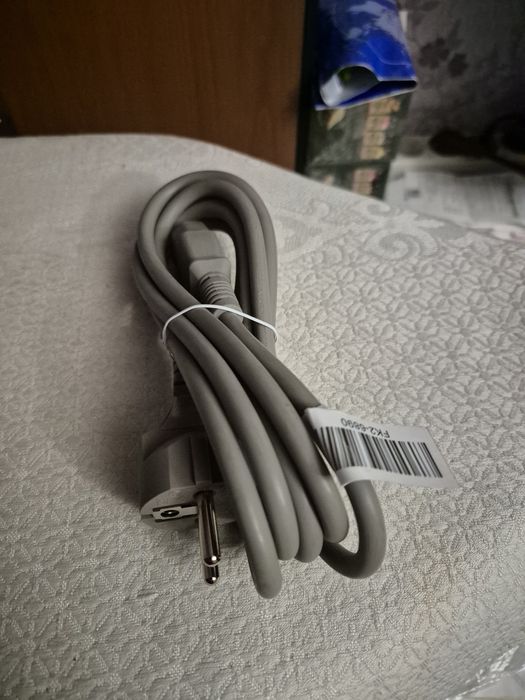 Кабель питания на компьютер