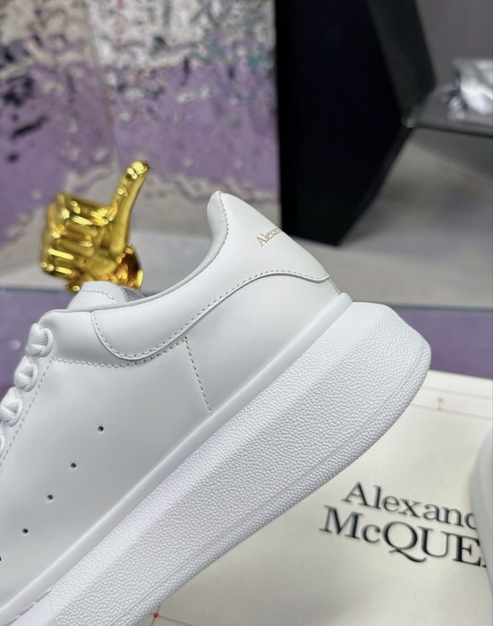 Alexander McQueen Full White Premium