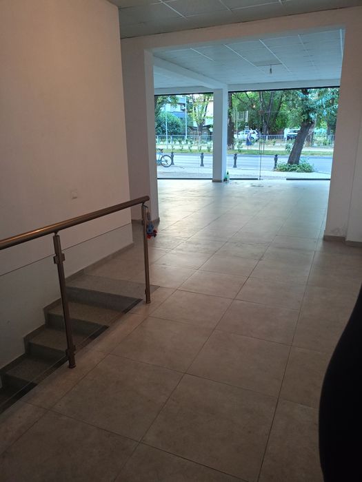Дава се под наем Магазин в Пловдив, Централна гара - 120 кв.м за 765 € - Снимка #3