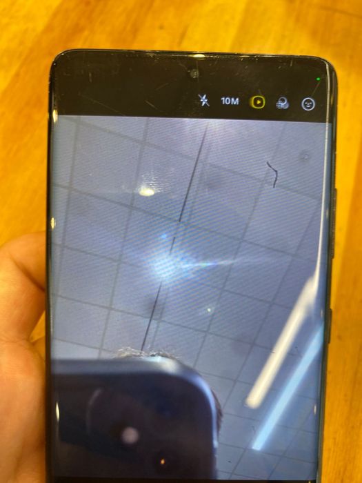 Обменаю телефон samsung s21y