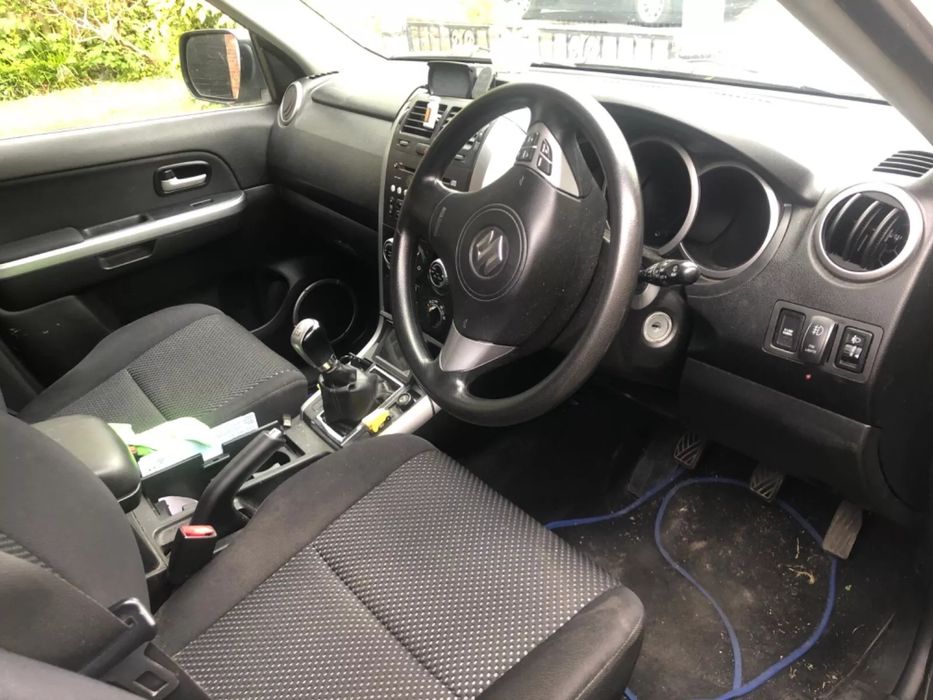Suzuki grand vitara 2.0i 2008 на части