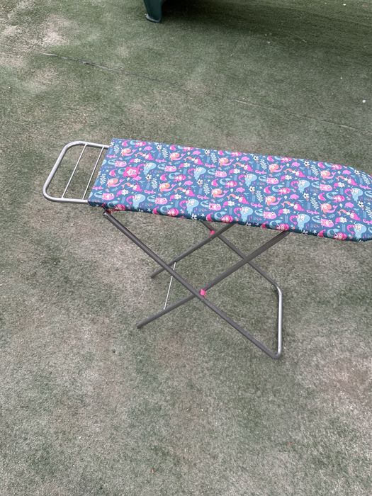 Игрушечная гладильная доска