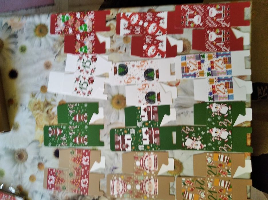 Коледен адвент календар