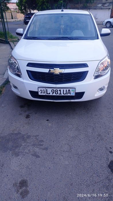 Продам хороший состояние автомобиля кобальт пробег честно не крутили