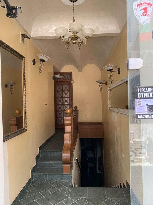 Дава се под наем Заведение в Пловдив, Център - 280 кв.м за 2094.57 € - Снимка #1