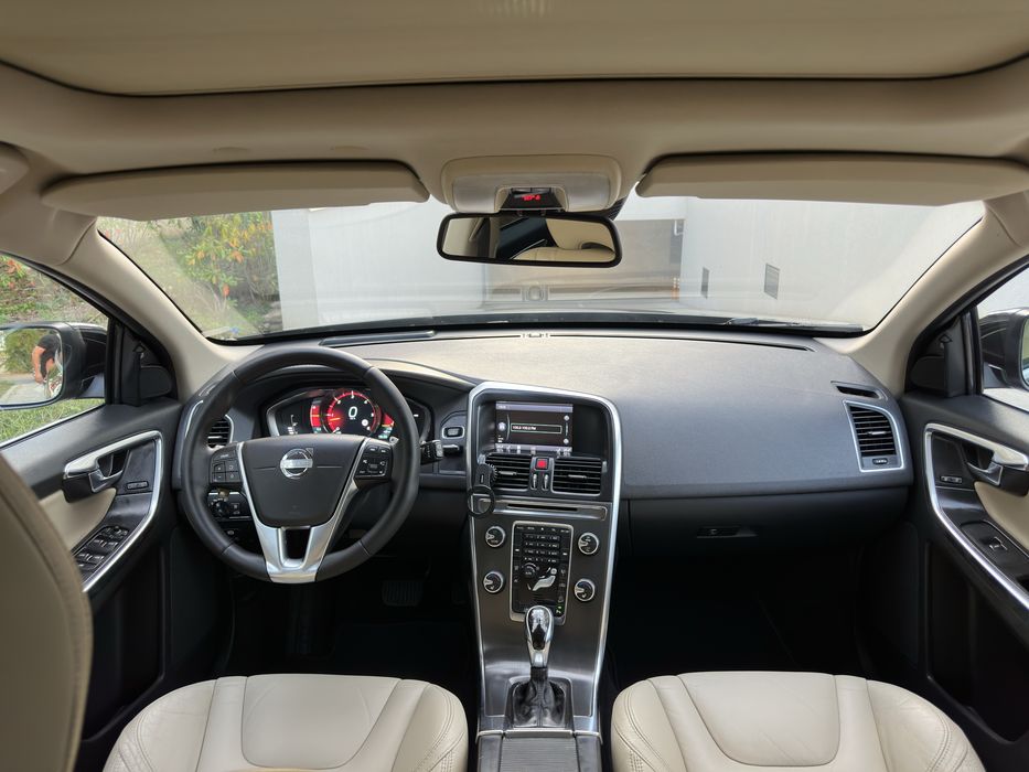 VOLVO xc 60 D5 An.2014/12 ~Summum Edition~215 Cp