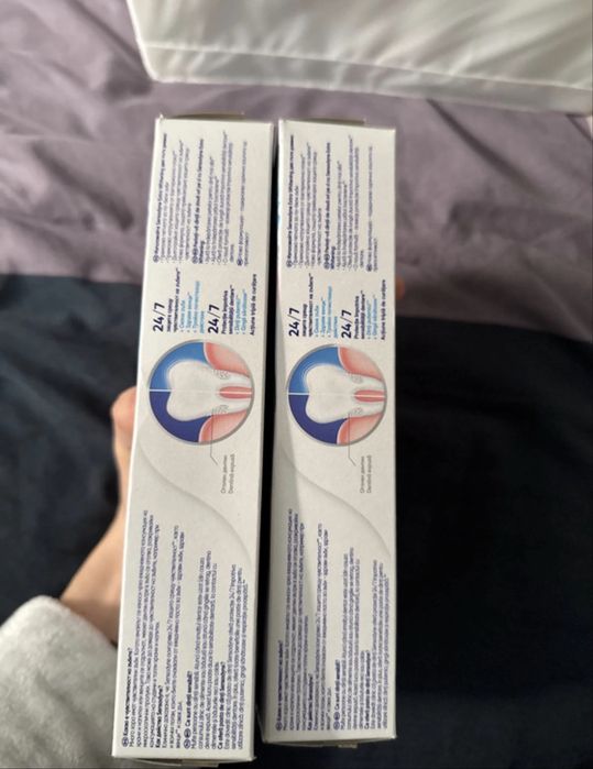 Set 4 paste de dinți Sensodyne Extra Whitening 100 ml