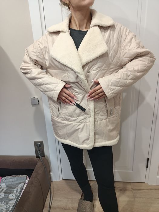 Белая демисезонная куртка