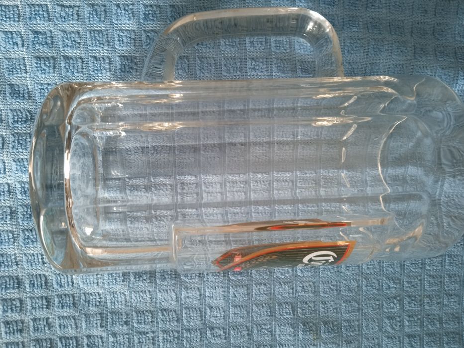 Продам пивные кружки.