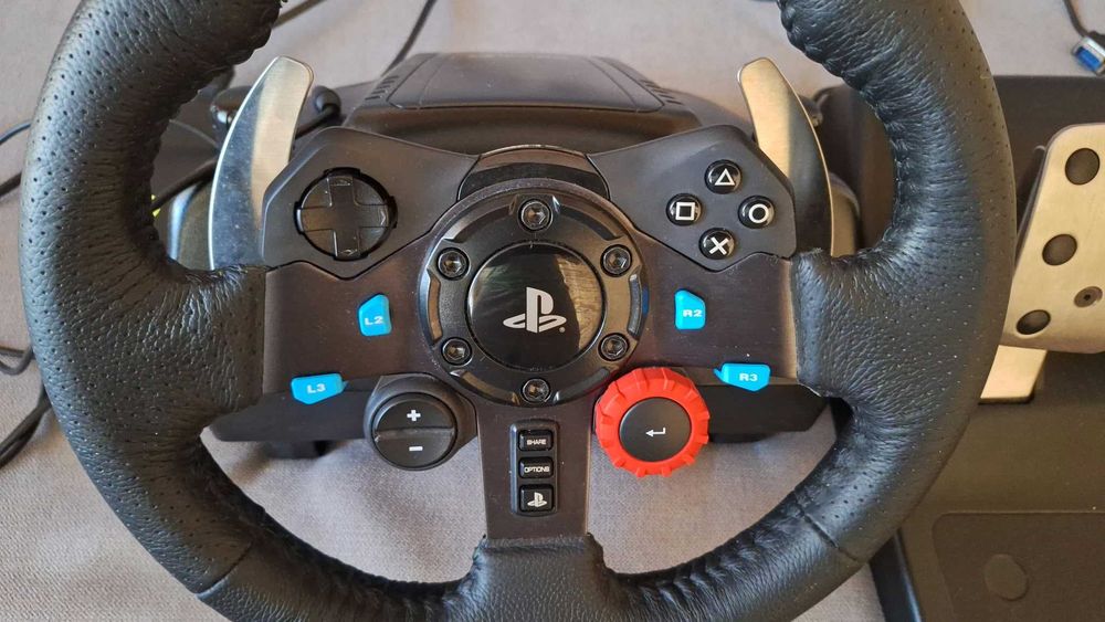 Logitech G29 Driving Force – Volan + Pedale – PS5 / PS4 / PS3 / PC