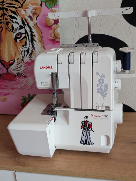 Продам оверлок самурай