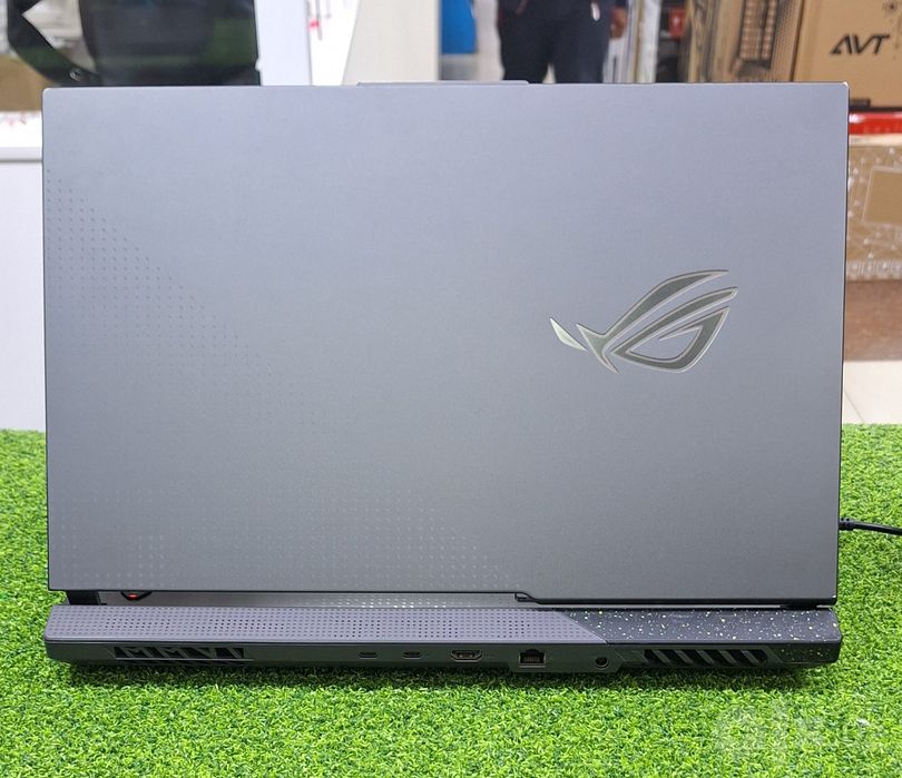 Asus ROG Strix | Ryzen 9 7845HX / RTX 4060 / 24GB DDR5 / 17"