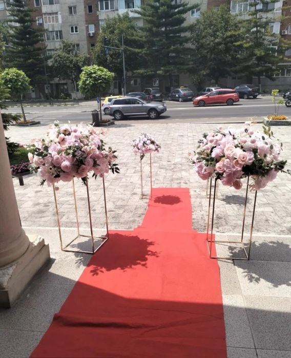 Închirieri Pavilioane, Mobilier Evenimente, Oglindă Mireasă și Porumbei
