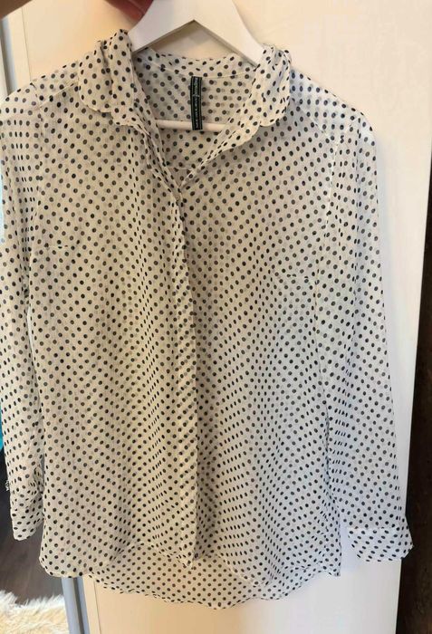 Camasa dama Stradivarius material finut semi transparent alba cu buline M/L